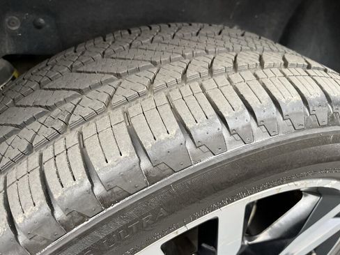 Used 2018 Chevrolet Tahoe Premier image 25