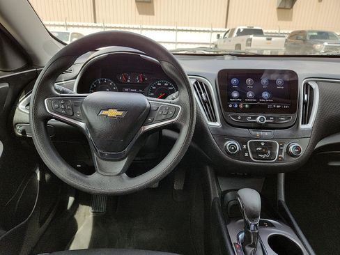 Used 2024 Chevrolet Malibu LS FWD image 10