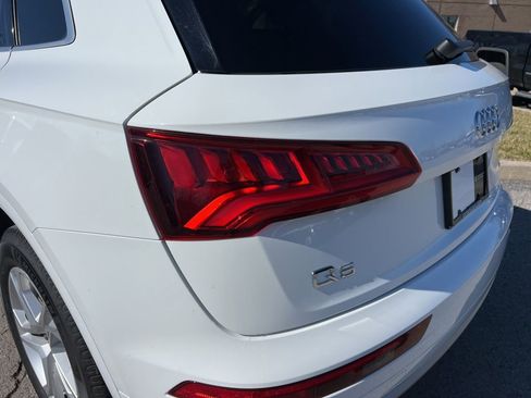 Used 2019 Audi Q5 2.0T Premium image 12