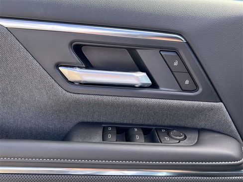 New 2026 GMC Sierra EV Elevation image 15