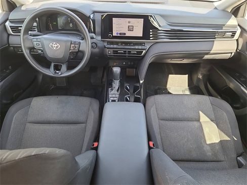 Used 2025 Toyota Camry LE image 15