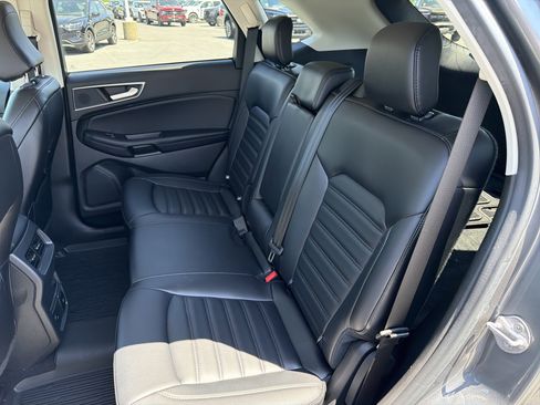 Certified 2023 Ford Edge SEL w/ Convenience Package AWD/4WD image 13