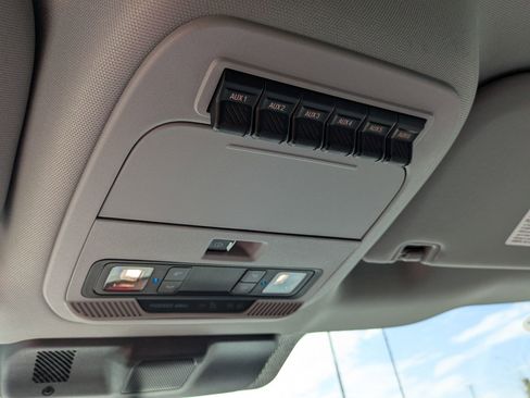 New 2025 Ford F550 4x4 Crew Cab image 25