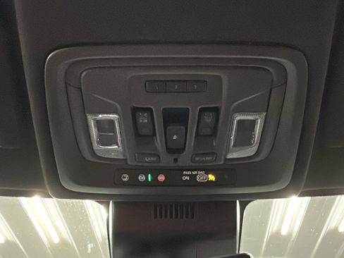 Used 2024 GMC Sierra 1500 Denali Ultimate image 36