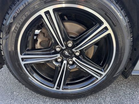 Used 2024 Ford Mustang Coupe RWD image 8