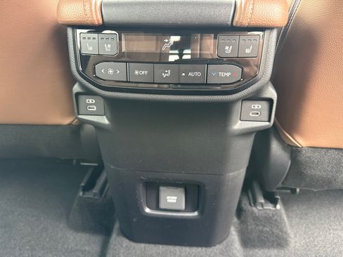 New 2026 Toyota Grand Highlander AWD Hybrid image 18