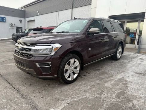 Used 2023 Ford Expedition Max King Ranch image 3