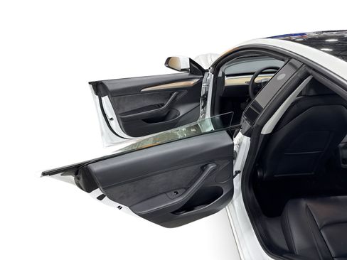 Certified 2023 Tesla Model 3 Standard Range RWD image 10
