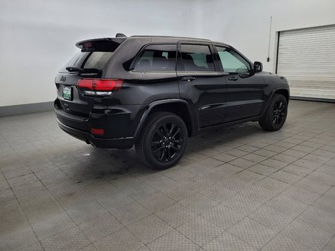 Used 2022 Jeep Grand Cherokee Laredo X AWD/4WD image 10
