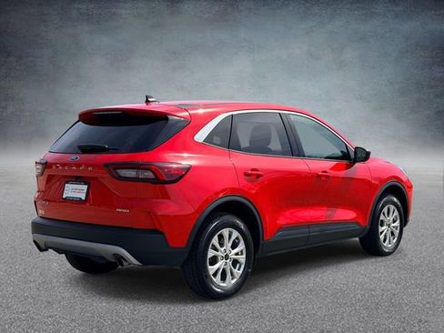 Used 2024 Ford Escape Active AWD/4WD image 2