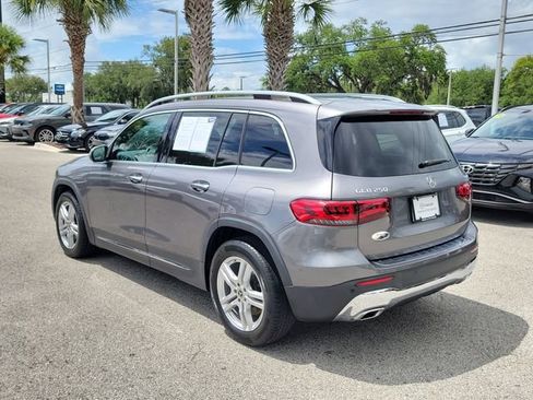 Used 2023 Mercedes-Benz GLB 250 4MATIC w/ Premium Package image 5