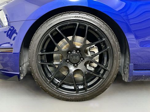Used 2014 Ford Mustang GT image 34