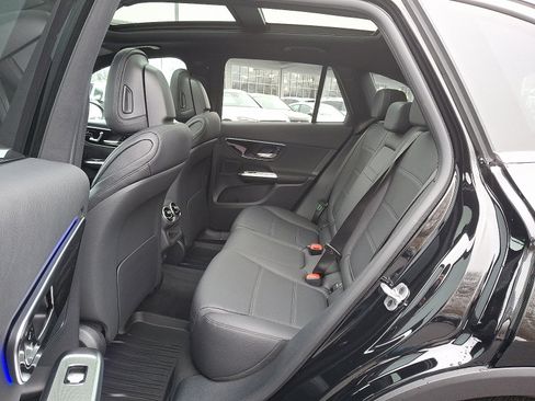 New 2026 Mercedes-Benz GLC 300 4MATIC image 8