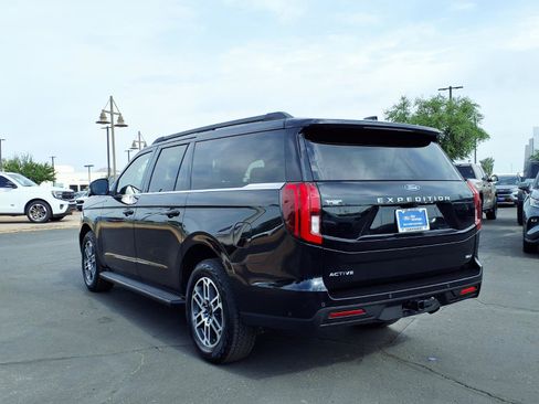 Certified 2025 Ford Expedition Max Active AWD/4WD image 4