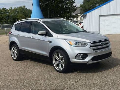 Used 2018 Ford Escape Titanium w/ Ford Safe & Smart Package AWD/4WD image 2