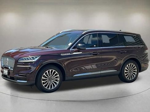 Certified 2024 Lincoln Aviator 2WD w/ Premium Package image 2