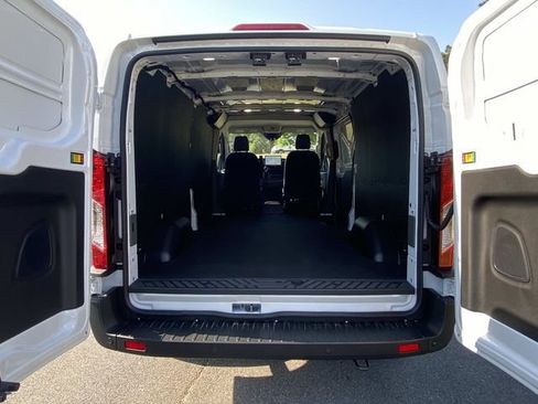 Used 2025 Ford Transit 250 Low Roof w/ Load Area Protection Package RWD image 6