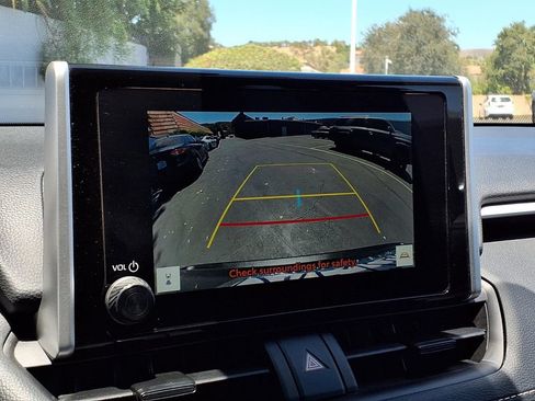 Certified 2025 Toyota RAV4 XLE FWD image 10