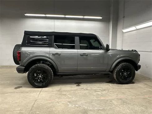 Certified 2022 Ford Bronco Black Diamond image 3