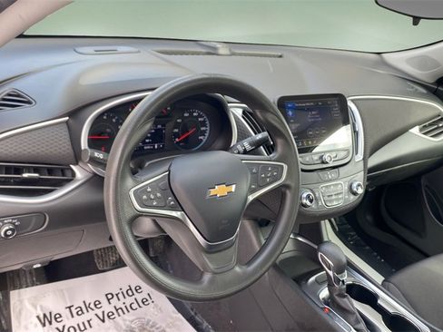 Used 2023 Chevrolet Malibu LT image 16