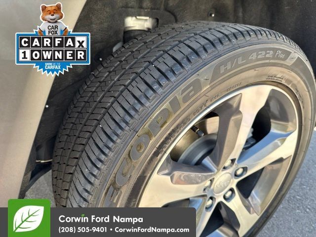 Used 2025 Jeep Grand Cherokee Limited w/ Luxury Tech Group II AWD/4WD image 14