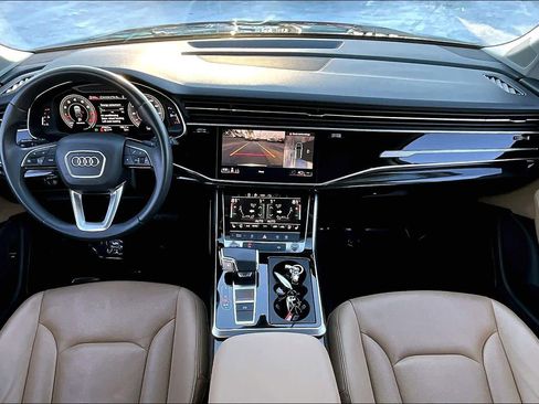 Used 2022 Audi Q7 Premium Plus image 16