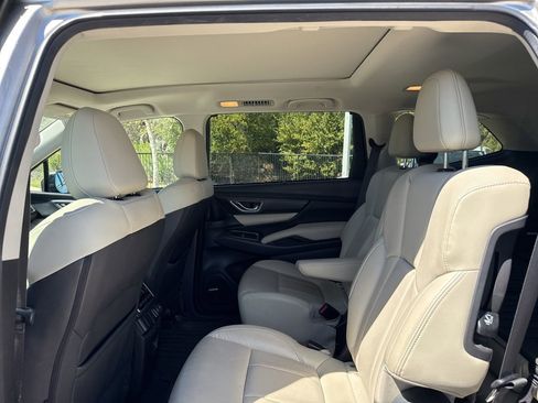 Used 2019 Subaru Ascent Limited w/ Popular Package #3 image 16