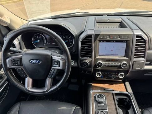 Used 2019 Ford Expedition Max Platinum AWD/4WD image 17