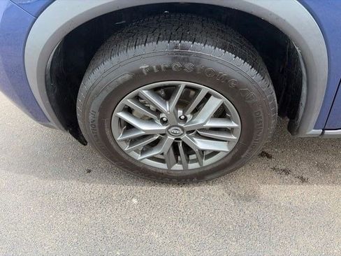 Used 2023 Nissan Rogue S FWD image 43