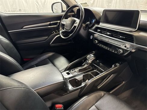 Used 2022 Kia Telluride S image 30