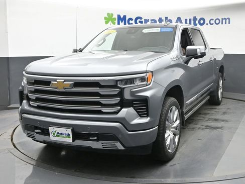 Used 2023 Chevrolet Silverado 1500 High Country w/ High Country Premium Package AWD/4WD image 23