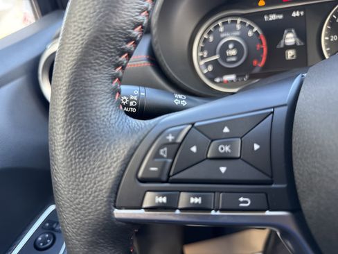 New 2025 Nissan Versa SR w/ Trunk Package image 24