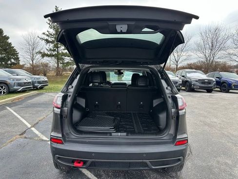 Used 2022 Jeep Cherokee Trailhawk w/ Comfort/Convenience Group image 35