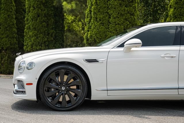 Used 2022 Bentley Flying Spur V8 AWD/4WD image 10