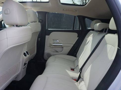 Certified 2021 Mercedes-Benz GLA 250 image 13