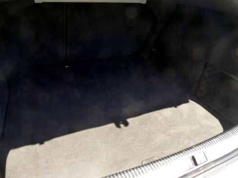 Used 2005 Volkswagen Jetta GL image 25