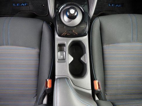 Used 2024 Nissan Leaf SV Plus image 25