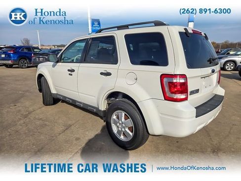 Used 2009 Ford Escape XLT AWD/4WD image 3