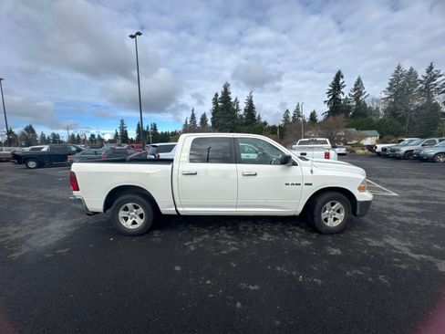 Used 2009 Dodge Ram 1500 Truck SLT w/ Remote Start & Security Group image 5