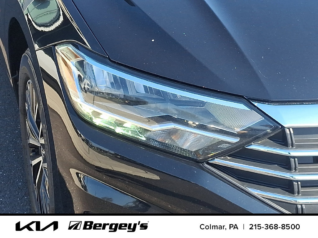 Used 2020 Volkswagen Jetta SE w/ SE Cold Weather Package FWD image 11