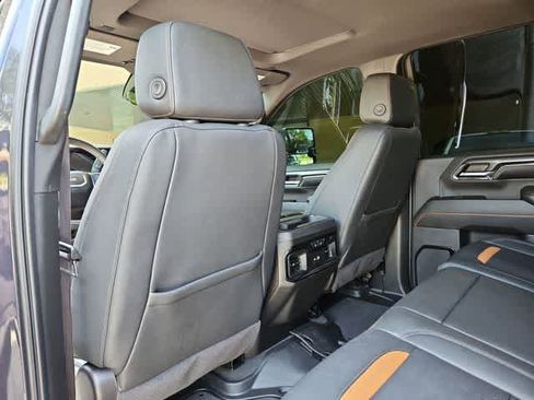Used 2024 GMC Sierra 2500 AT4 w/ AT4 Premium Plus Package AWD/4WD image 33