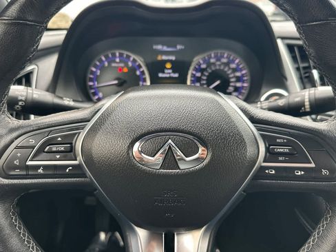 Used 2017 INFINITI Q60 w/ Premium Plus Package 2.0T image 23