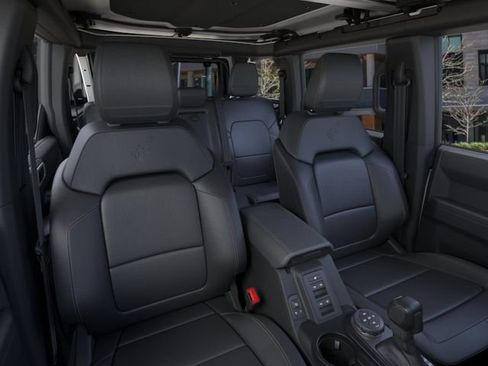 New 2025 Ford Bronco Badlands image 10