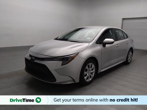 Used 2022 Toyota Corolla LE image 1
