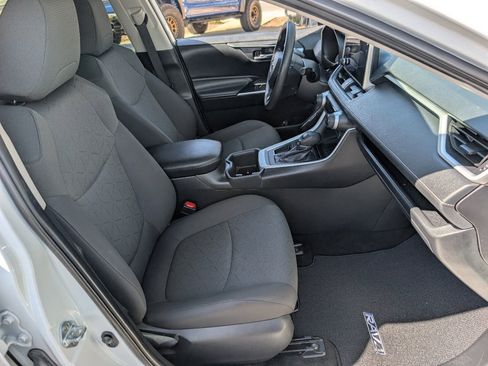 Used 2024 Toyota RAV4 XLE FWD image 8