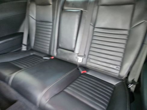 Used 2013 Dodge Challenger R/T image 15