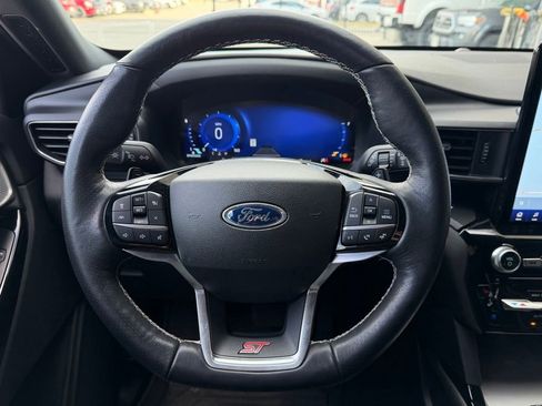 Used 2023 Ford Explorer ST w/ Equipment Group 401A image 12