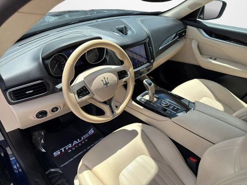 Used 2019 Maserati Levante AWD/4WD image 12