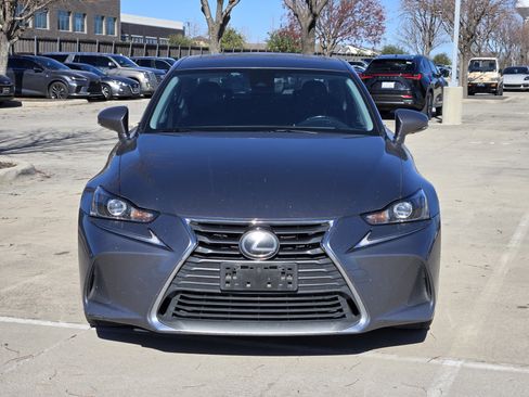 Used 2017 Lexus IS 200t image 5