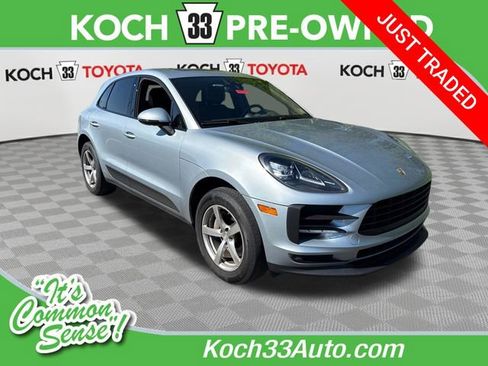 Used 2020 Porsche Macan AWD/4WD image 1